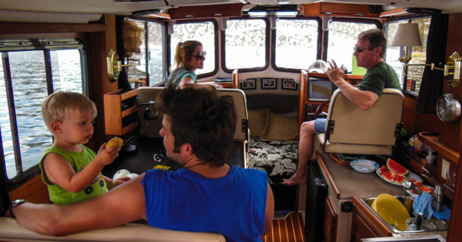 Family Cruise – Flaming Gorge Reservoir